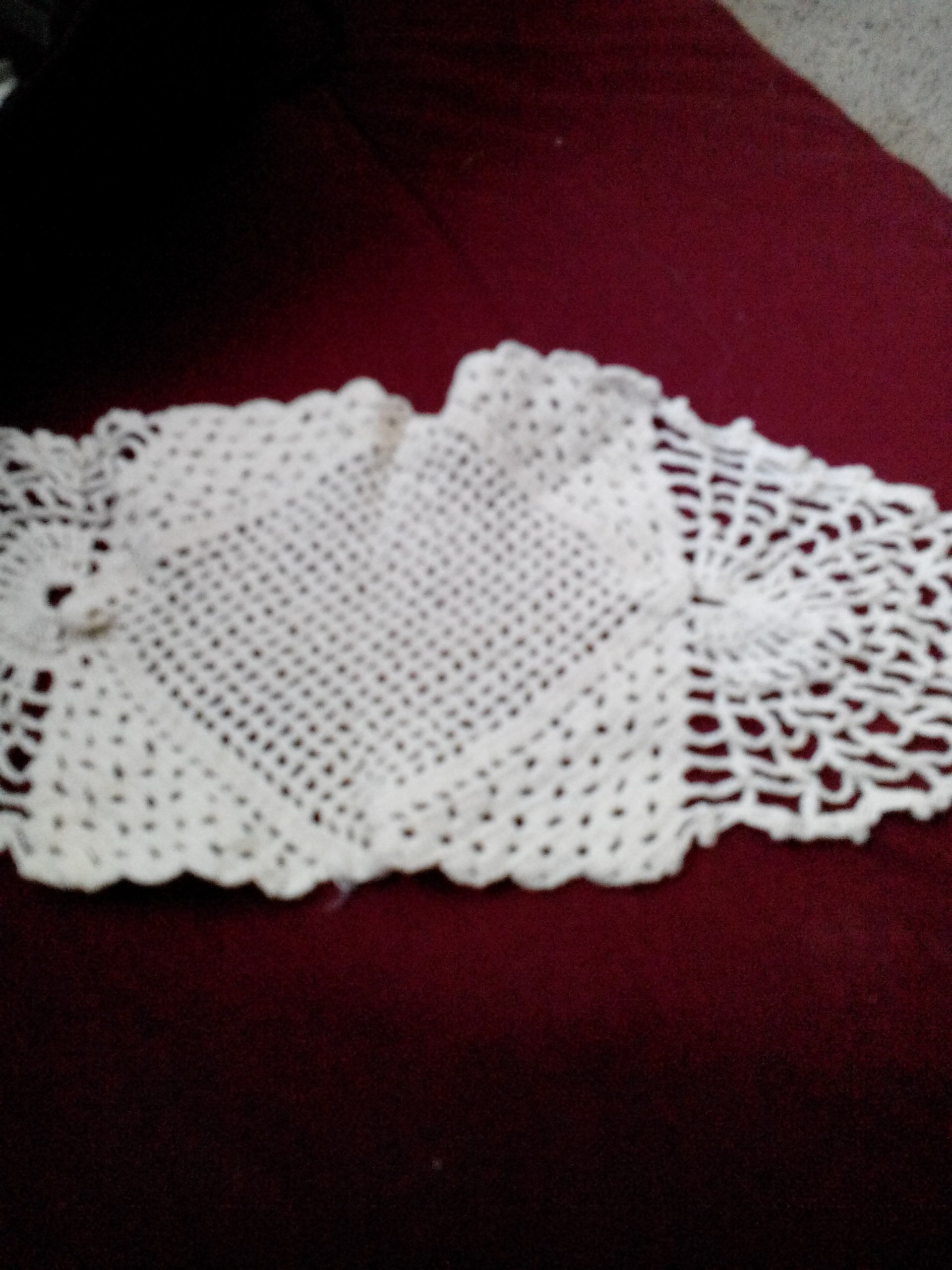 Nightlite outlet with bulb