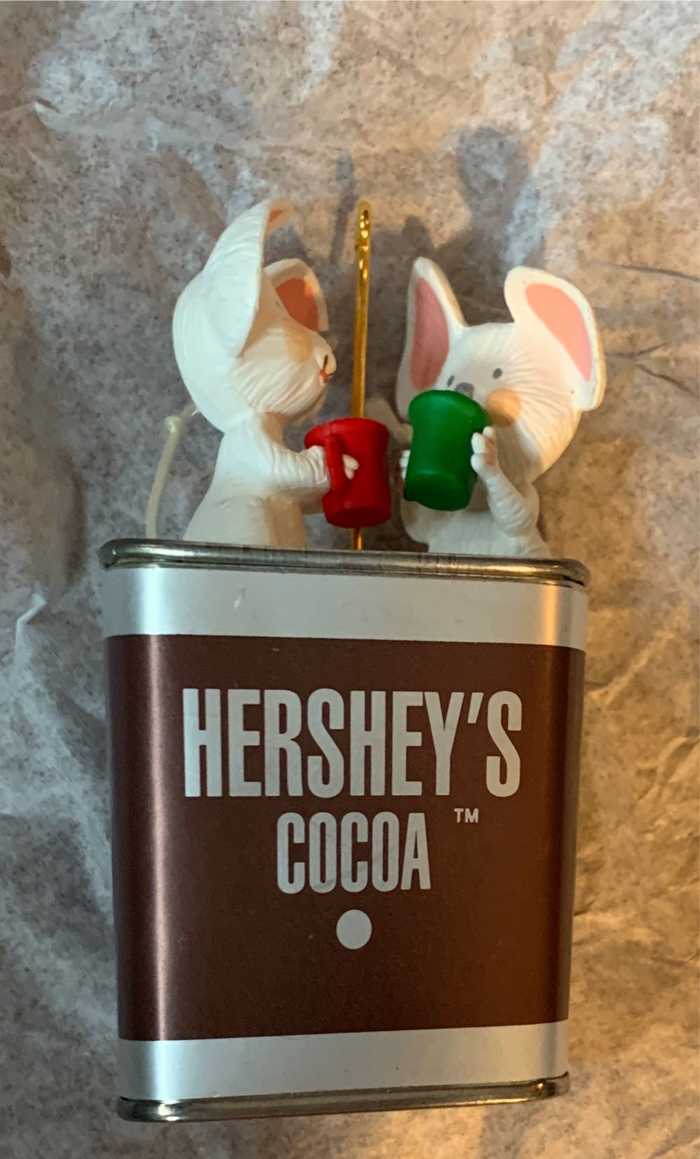 Warm And Special Friends - Hershey’s (Food, Hershey, Mice) ornament collectible [Barcode 015012028744] - Main Image 3