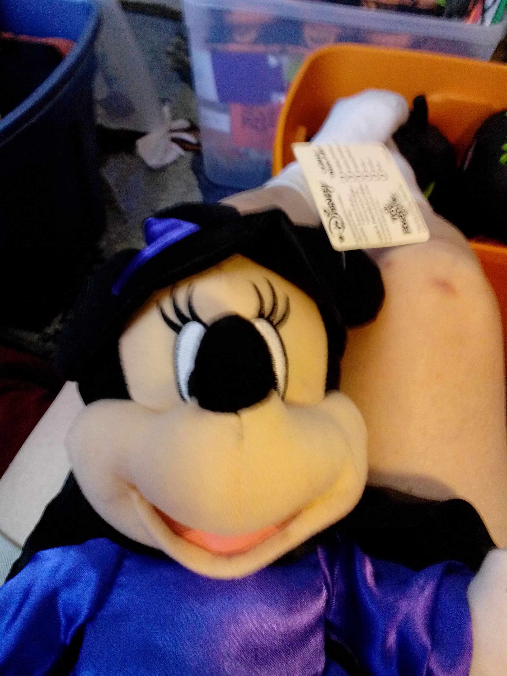 Entertainment cabinet center