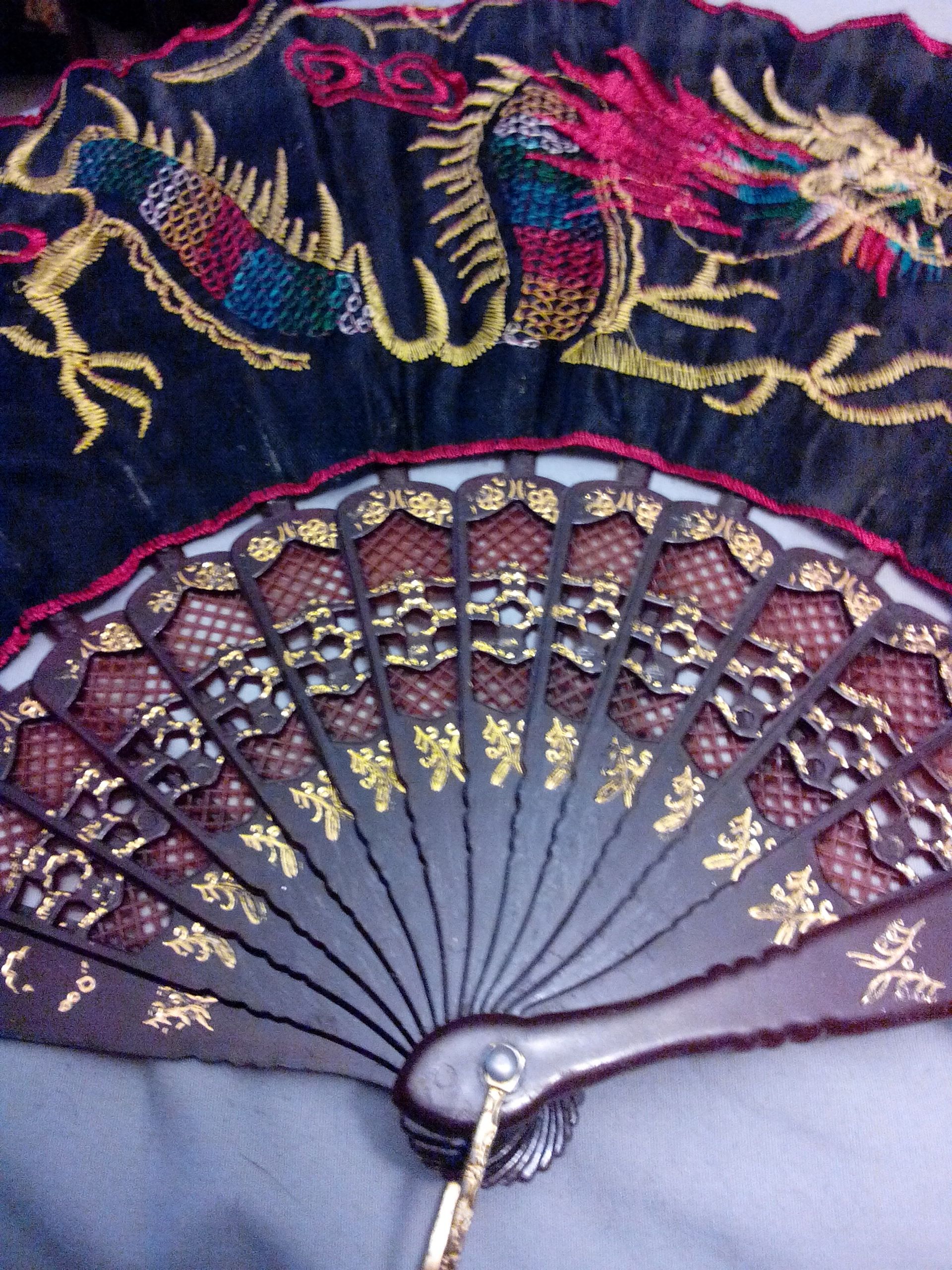Japanese Dragon Fan  (Fans) ornament collectible - Main Image 1