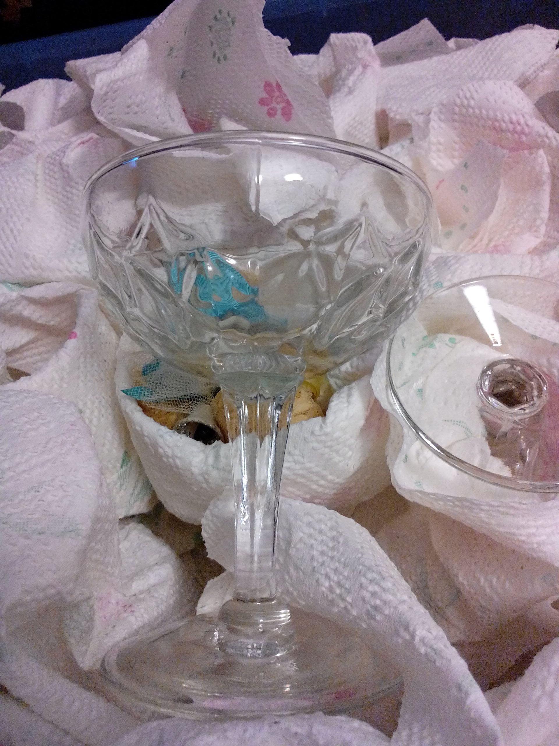 Champagne Diamond Stemmed Glasses  (Stemmed Glasses) ornament collectible - Main Image 1