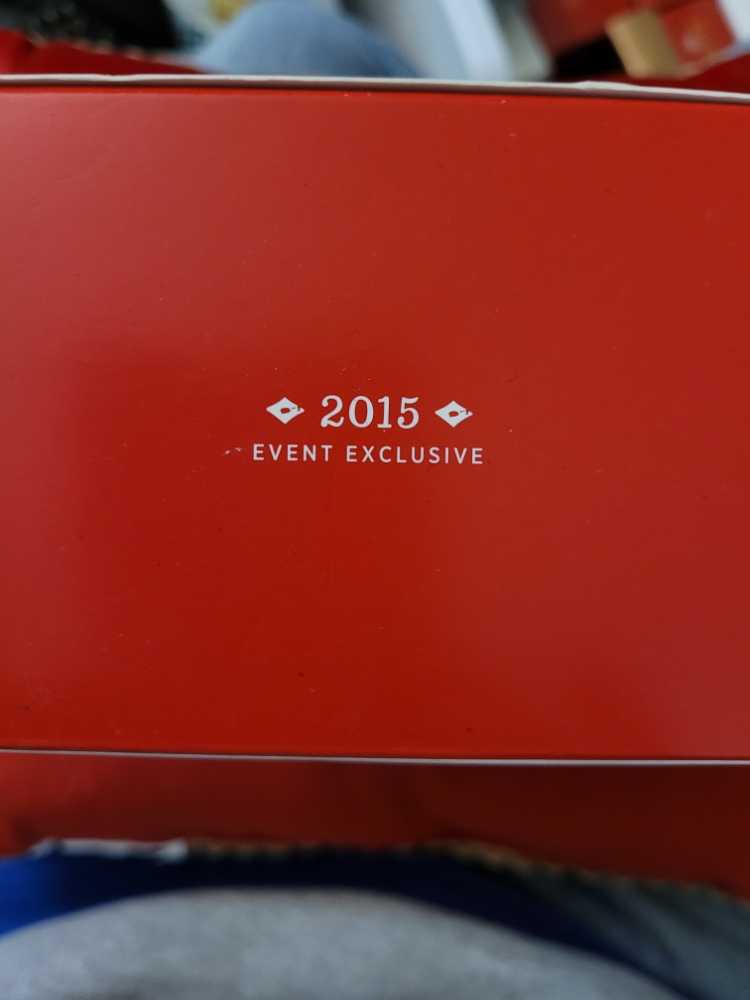 From Egg to Alien - Keepsake (Alien) ornament collectible - Main Image 3