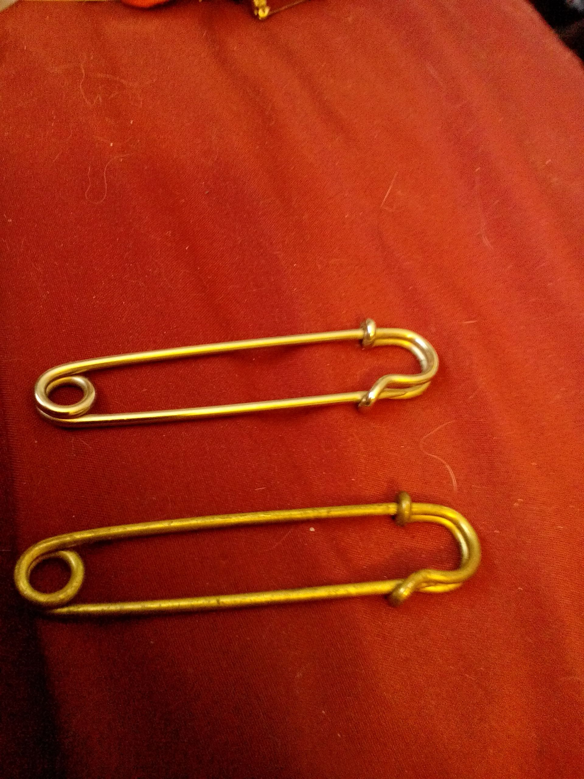 Large Safety pins  (Yve’s Jewelry Pin) ornament collectible - Main Image 2