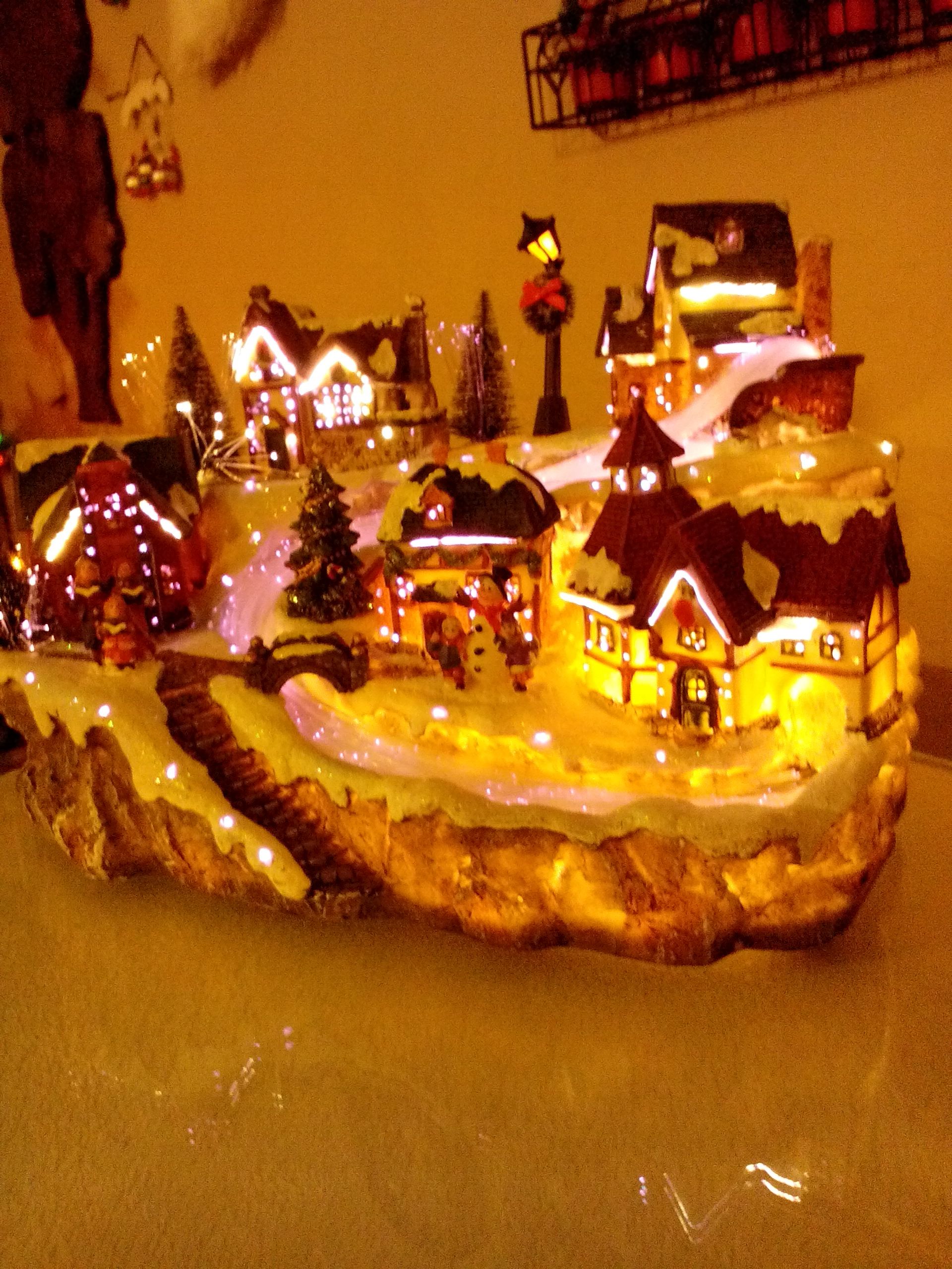 Making Sweet Memories Ornament Tree 2014