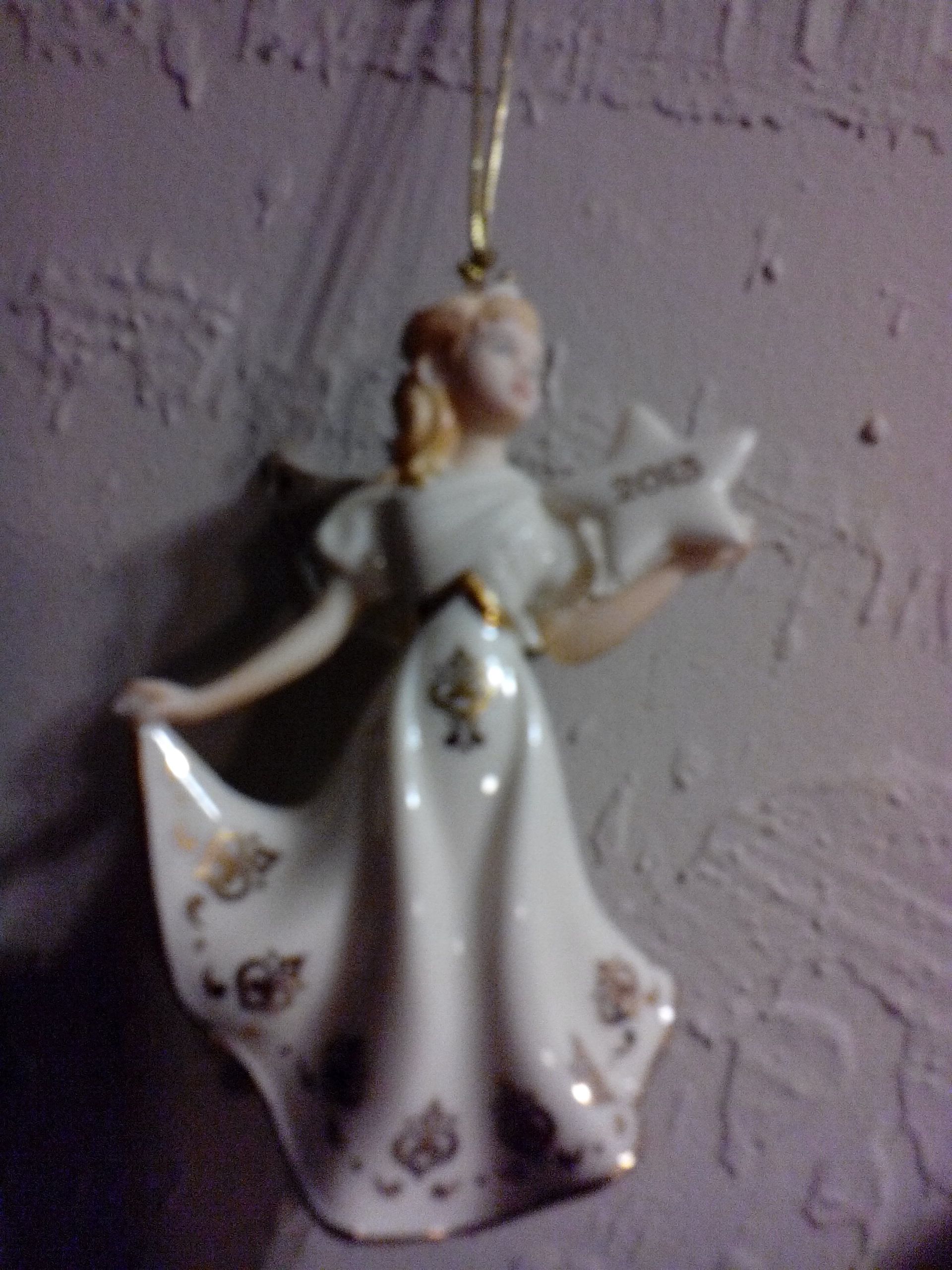 Lenox 2013 Angel Ornament - Annual Ornament (Christmas Tree Ornament) ornament collectible - Main Image 1