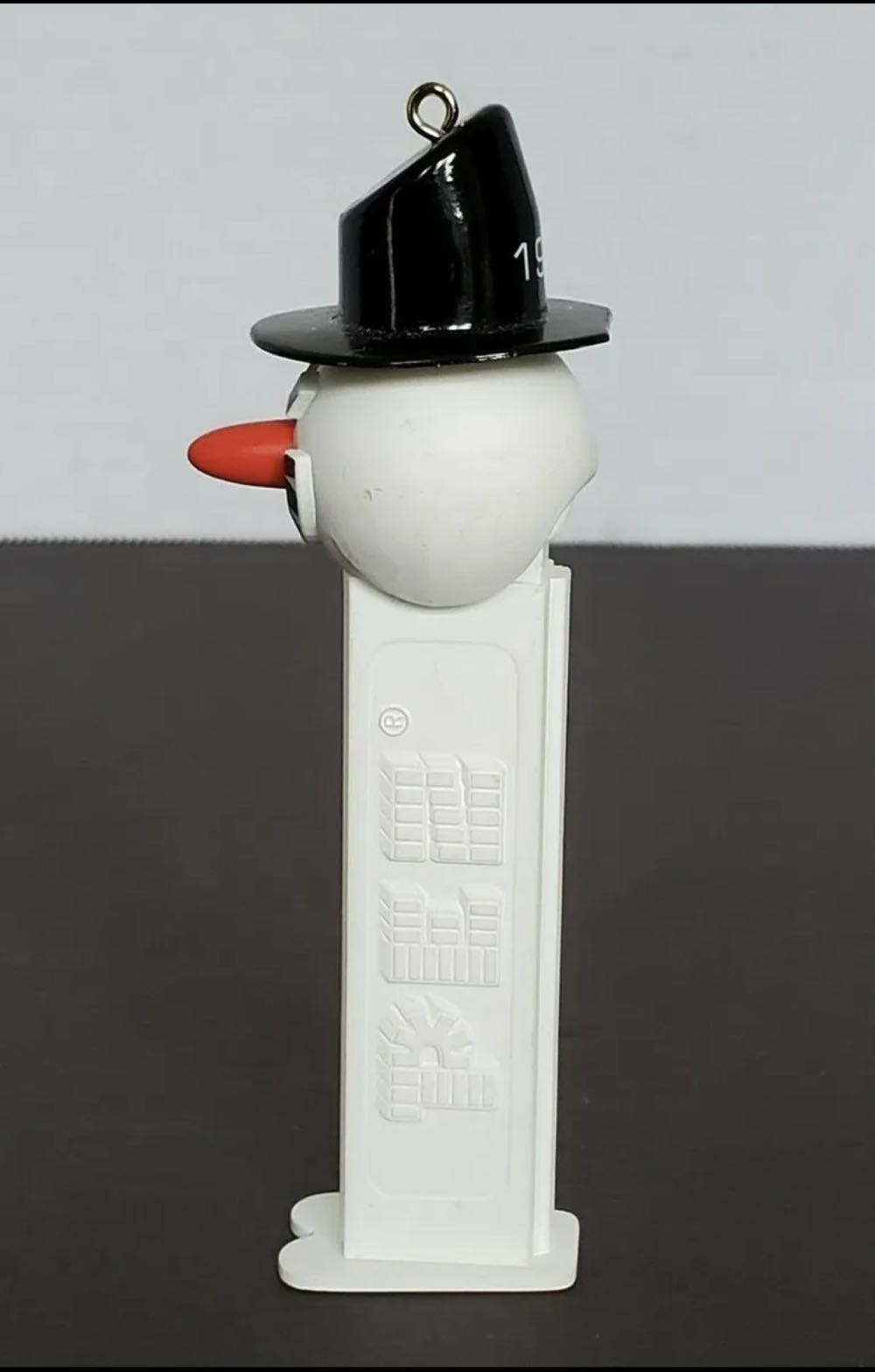 Pez Snowman - Pez (Pez) ornament collectible - Main Image 4