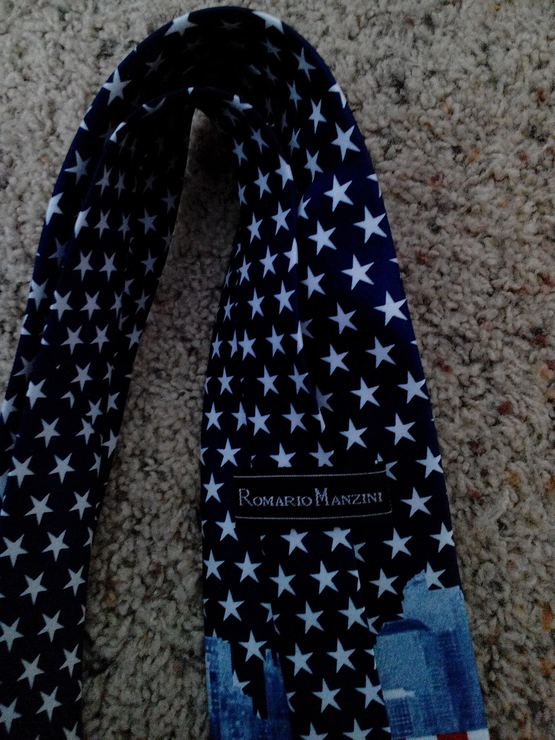 Twin Towers  (Neck tie) ornament collectible - Main Image 2