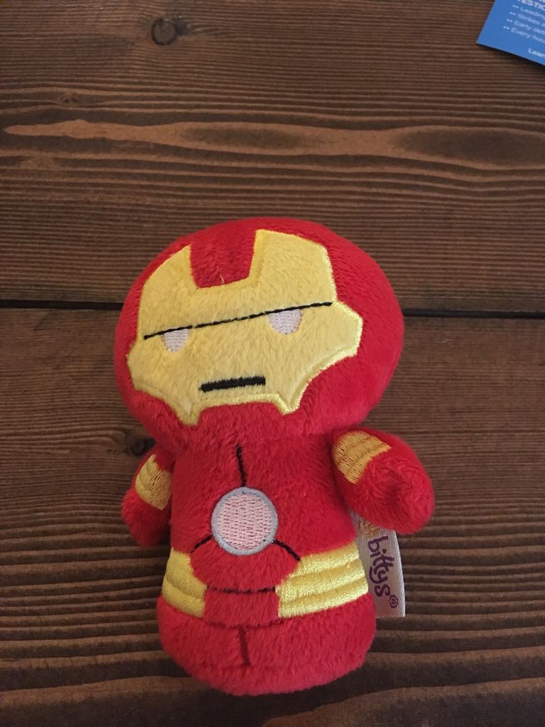 Entertainment cabinet center