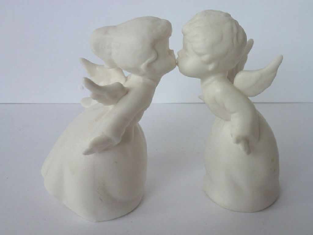 Curtain rod Middle support