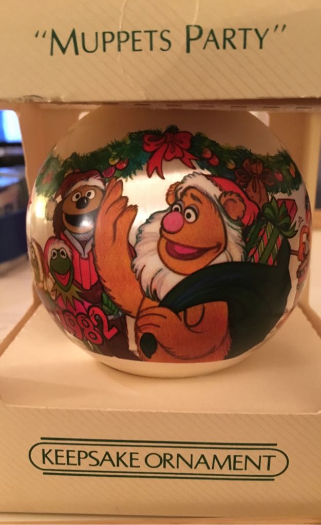 Flag bar military pin