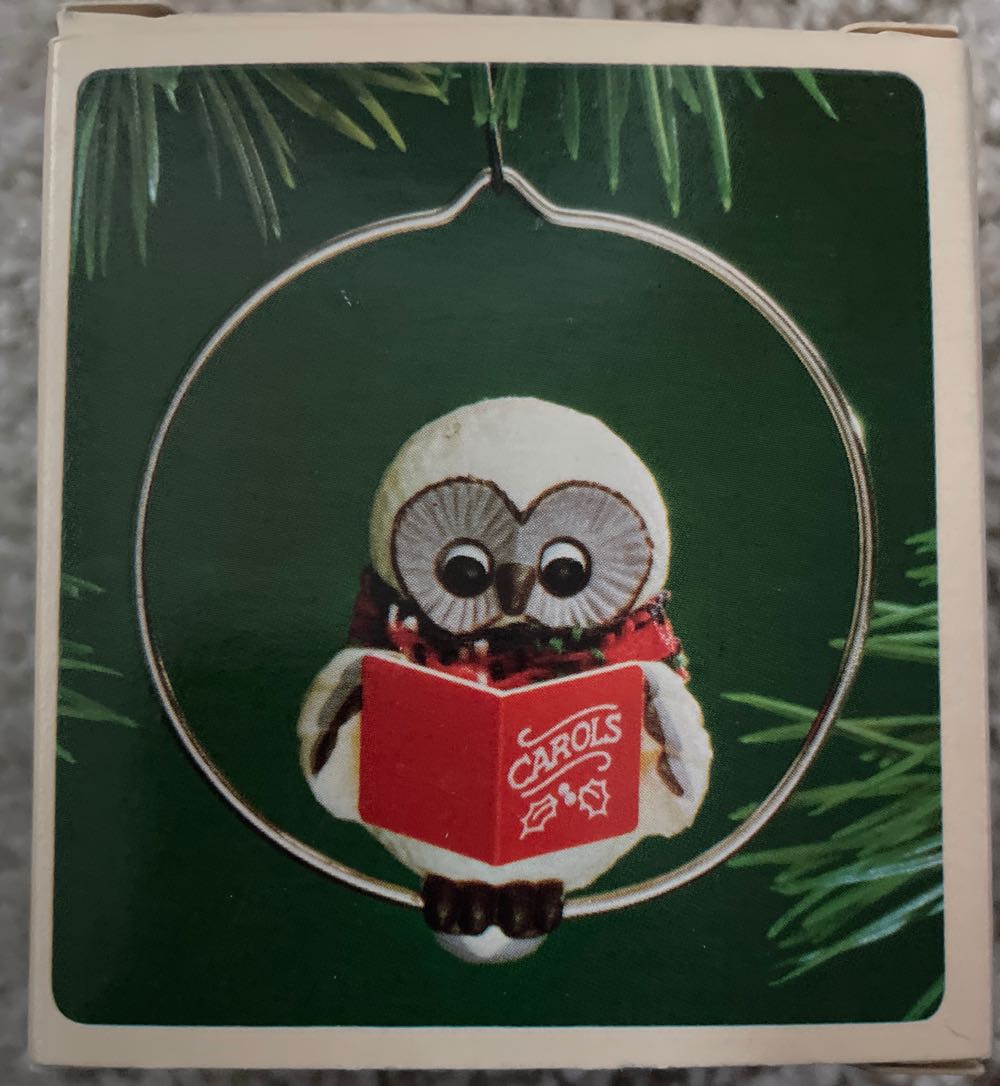 Caroling Owl - Birds (Owls) ornament collectible - Main Image 2