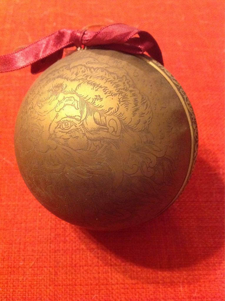 Father Christmas Ball  (Traditional) ornament collectible - Main Image 2