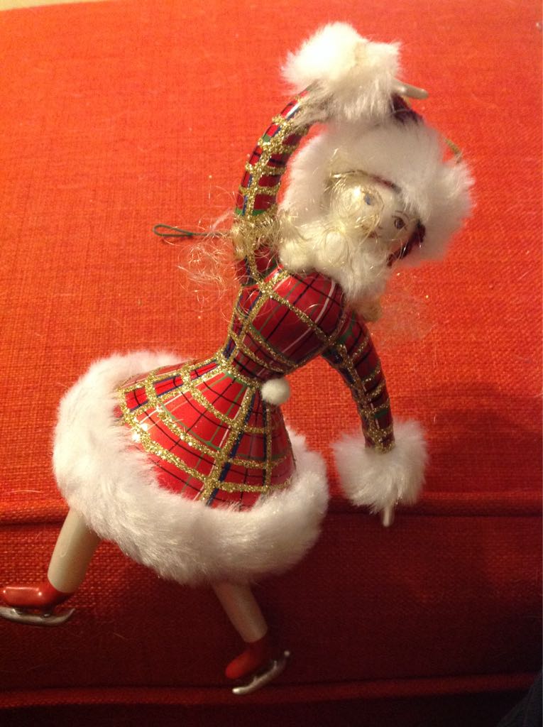 Large 1/2 Pearl, Crystal trim Ring