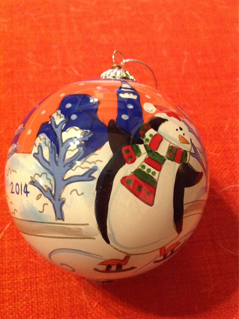 Skating Penguins  (Ornement Li Bien) ornament collectible - Main Image 2