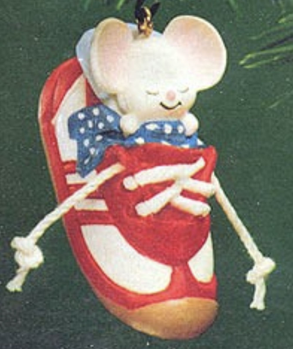 Sneaker Mouse - MOUSE (Mice) ornament collectible - Main Image 3