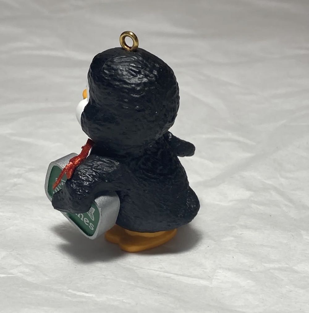 Special Delivery - Miniatures (Penguins) ornament collectible - Main Image 4