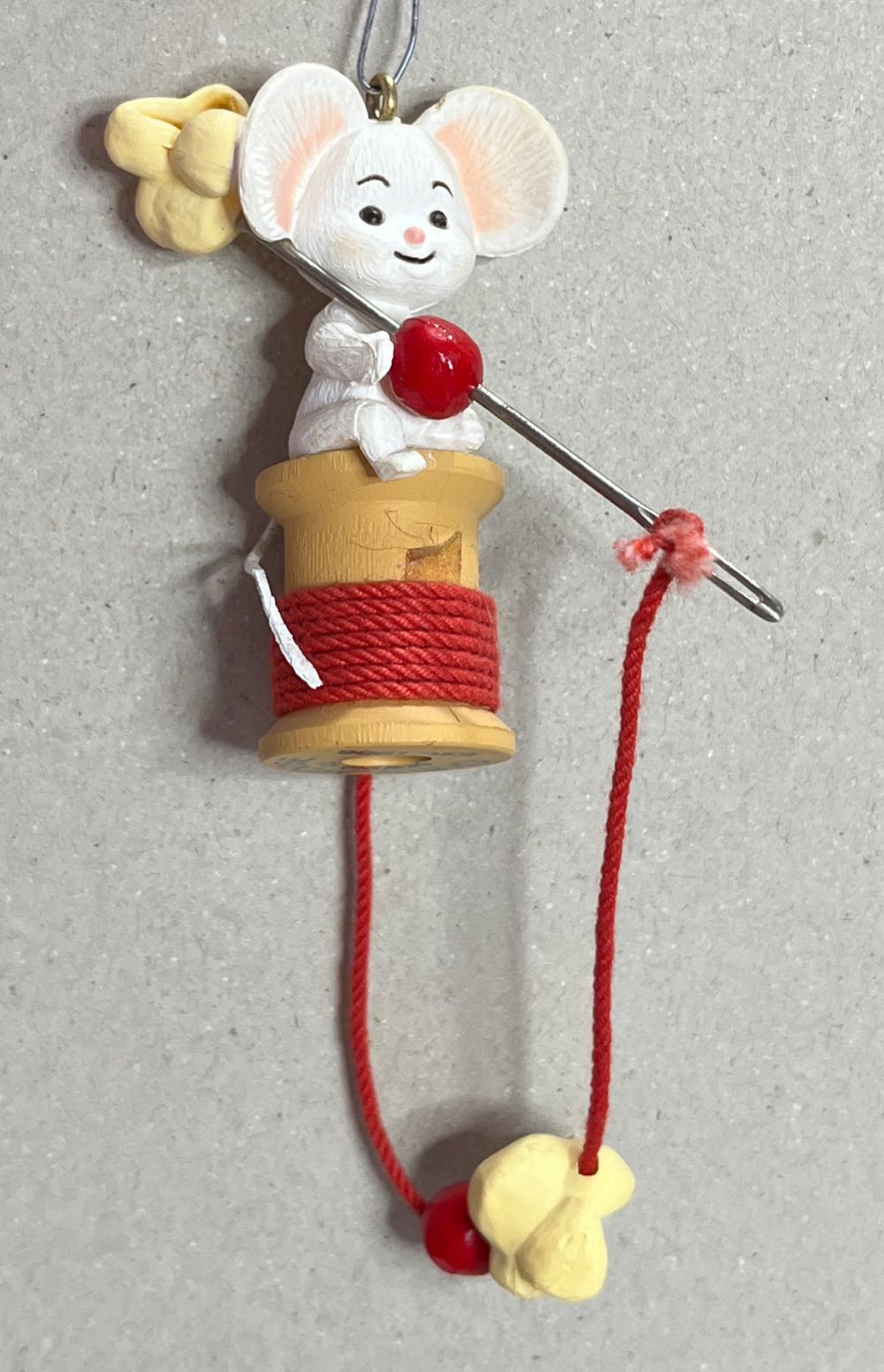 Popcorn Mouse  (Food, Mouse, Popcorn) ornament collectible - Main Image 3