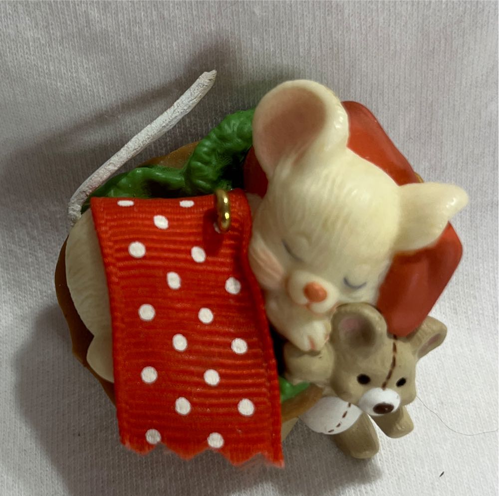 Napping Mouse - MOUSE (Mice) ornament collectible - Main Image 3
