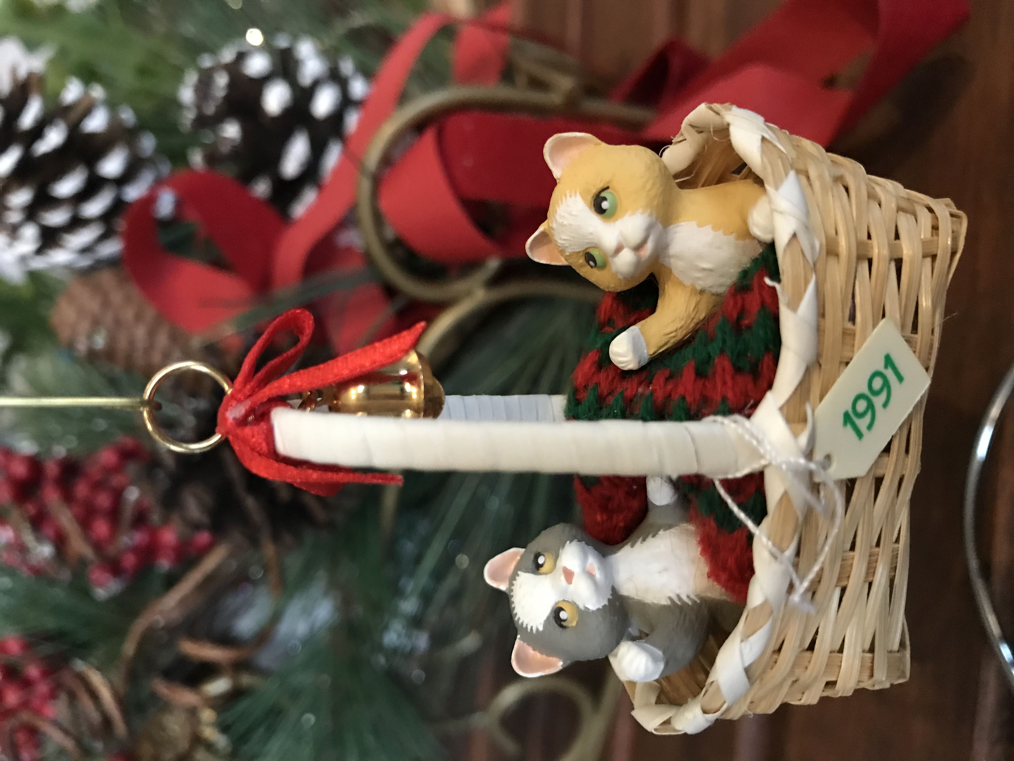 Basket Bell Players - Cats (Cats) ornament collectible - Main Image 2