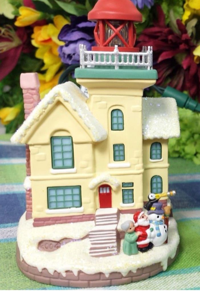 Lighthouse Greetings - 8th ornament collectible - Main Image 2