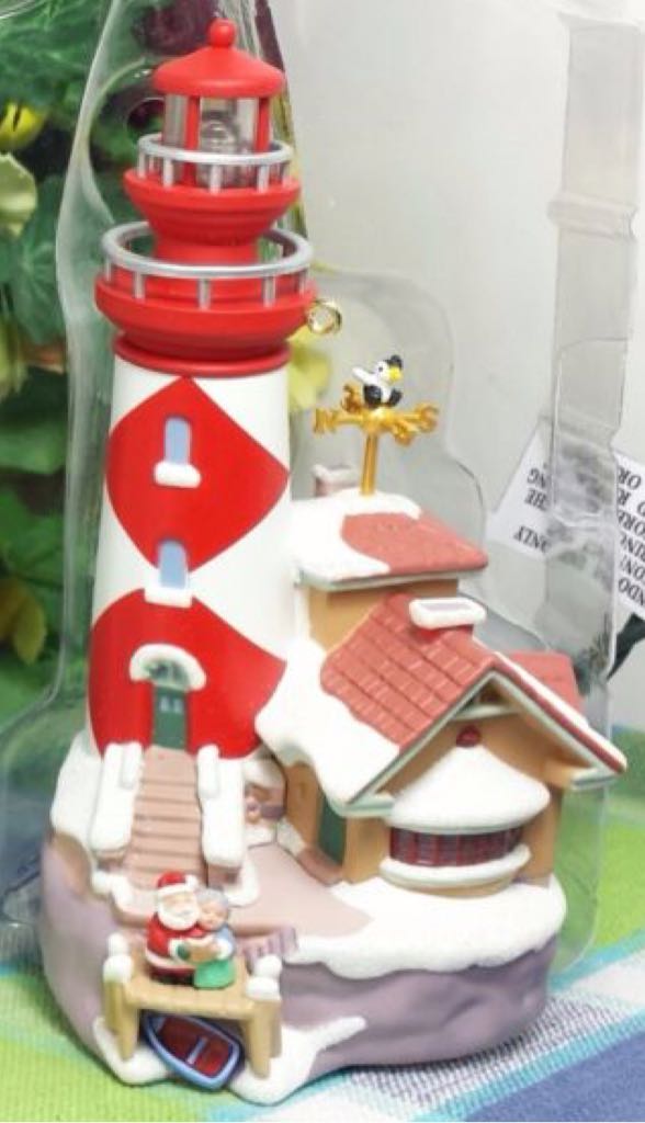 Lighthouse Greetings - 9th ornament collectible - Main Image 2