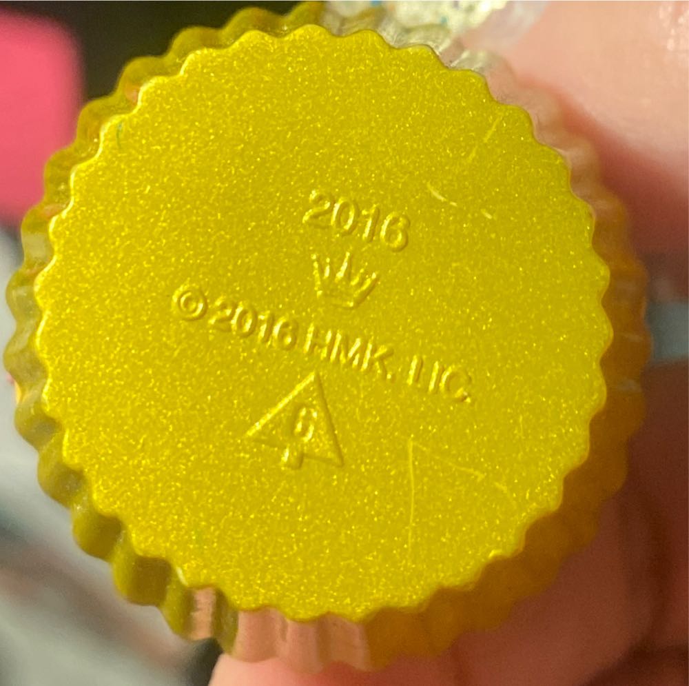 Keepsake Cupcakes #6 New Year’s Snowman - Holiday Cupcake Series (New Year’s) ornament collectible - Main Image 4