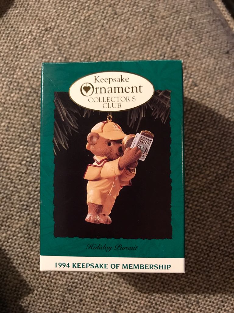 Holiday Pursuit - Club Ornament (Keepsake CLUB Ornament) ornament collectible - Main Image 2