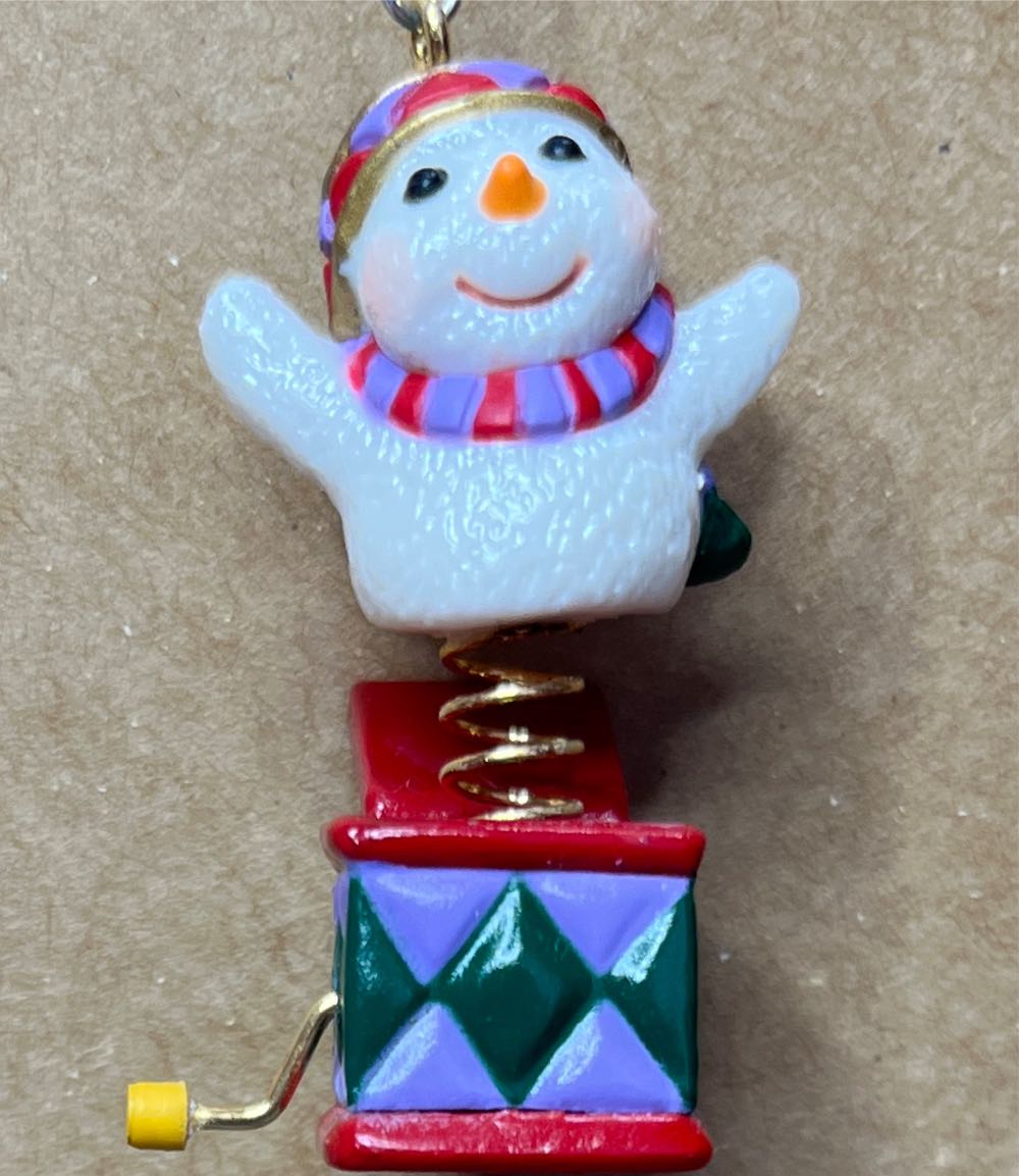 Snowy Surprise - Snowman (Keepsake Ornament Collector’s Club) ornament collectible - Main Image 3