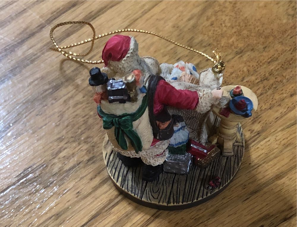 Rockwell The Night Before Christmas - Rockwell’s Collection Of Santa (Santa) ornament collectible - Main Image 2