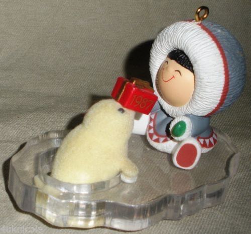 Frosty Friends #8 (1987) - Frosty Friends (Eskimo, Seal) ornament collectible - Main Image 2