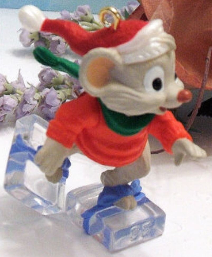 On the Ice 1995  ornament collectible - Main Image 1