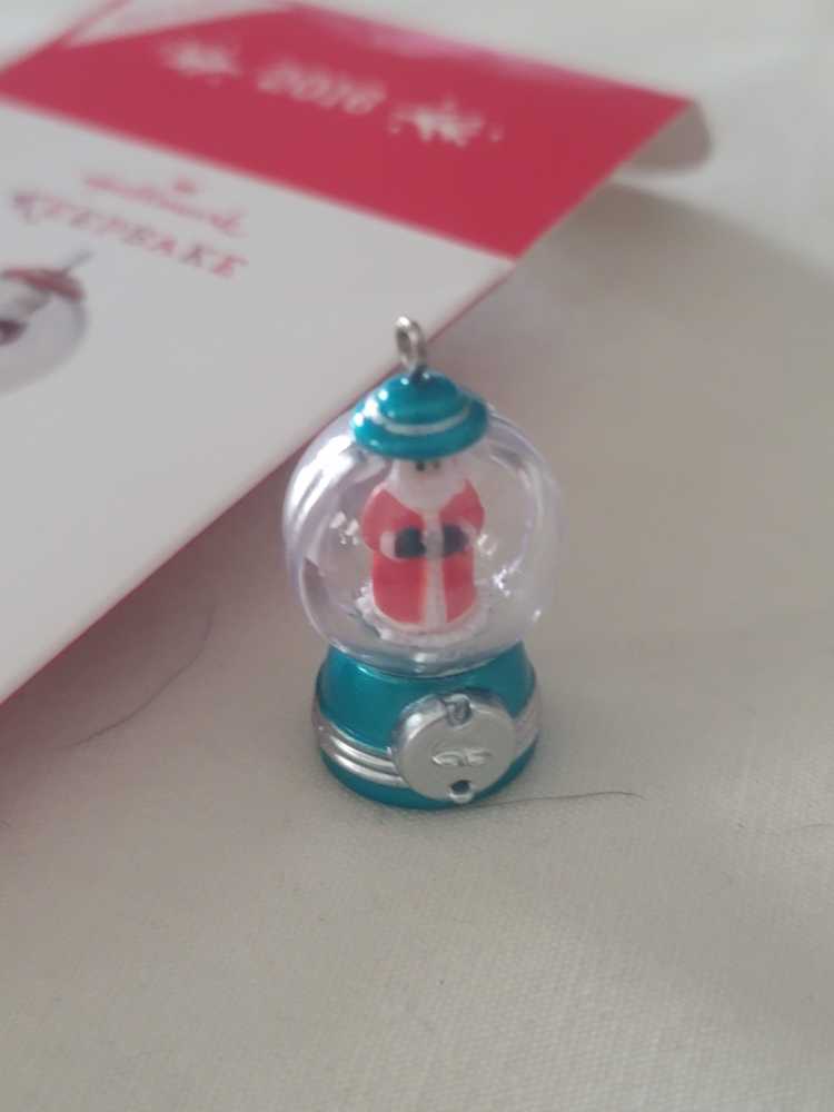 Gumball Santa 2016 - Repaint - Miniature (Santa) ornament collectible - Main Image 2