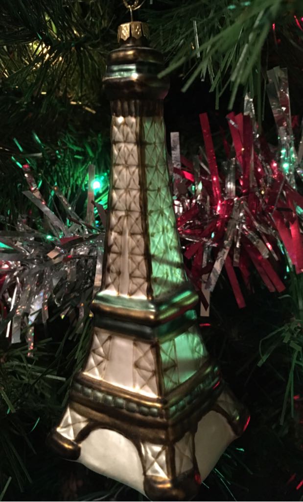 Eiffle Tower  ornament collectible - Main Image 1