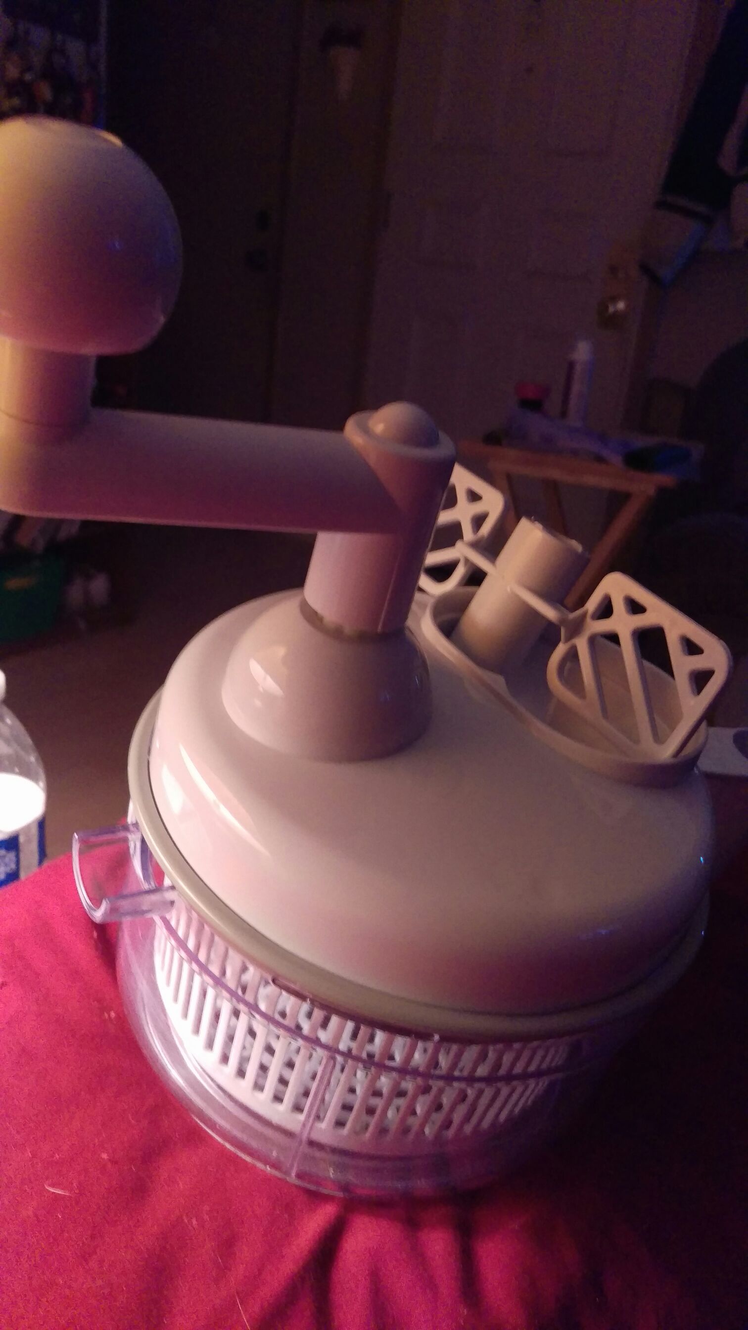 Salad Spinner (Medium)  (Mini Kitchenware) ornament collectible - Main Image 1