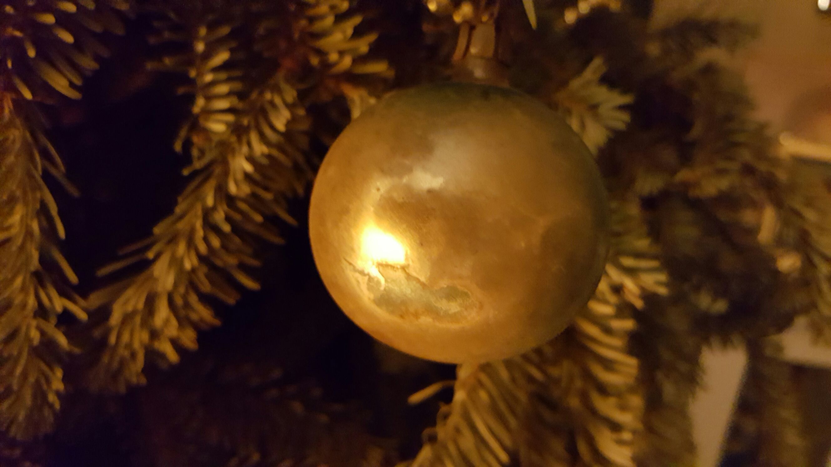 Old Blue  ornament collectible - Main Image 2