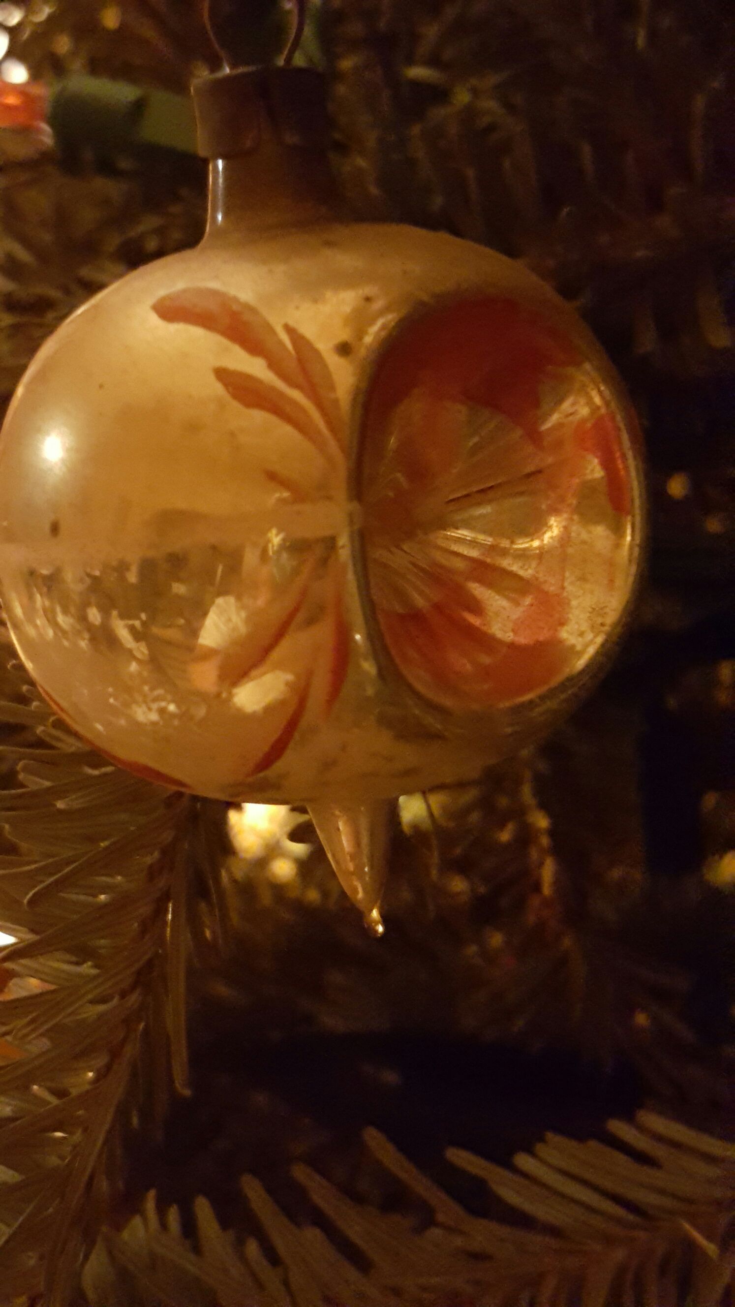 Double Indent  ornament collectible - Main Image 2