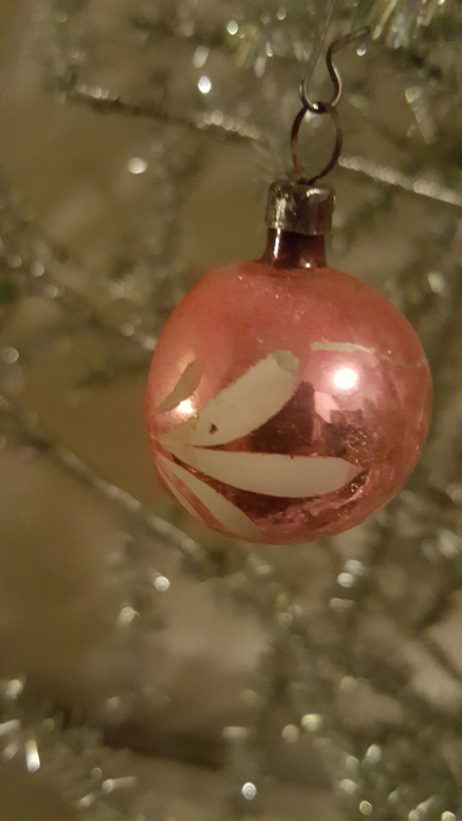 Pink Mini Indent  ornament collectible - Main Image 2