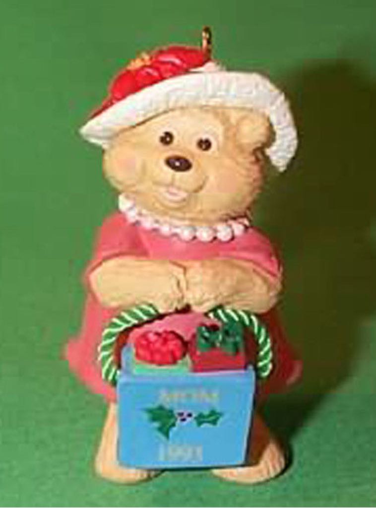 Mom  (Keepsake Ornament) ornament collectible - Main Image 2