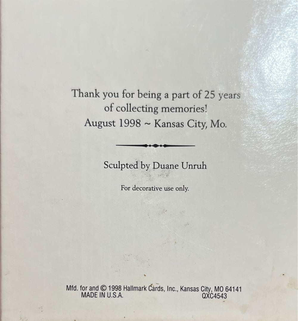 Winter Wonderland - 25th Anniversary Celebration (Keepsake Ornament) ornament collectible - Main Image 3