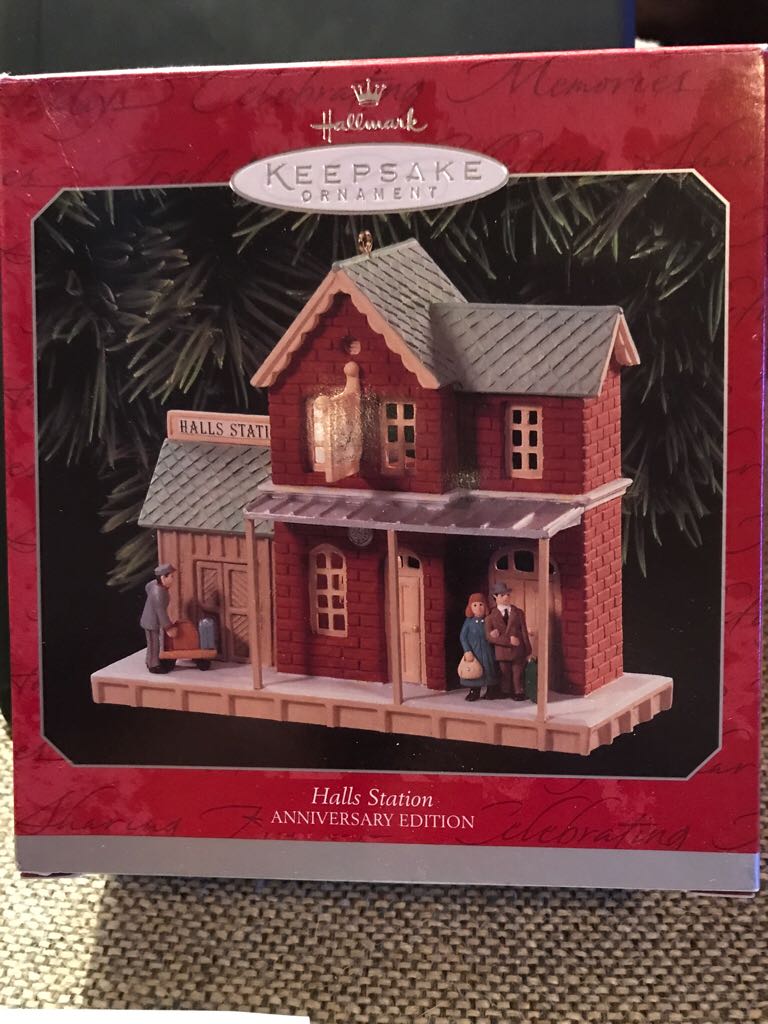 Halls Station - Nostalgic Houses And Shops (Nostalgic Houses And Shops) ornament collectible - Main Image 2