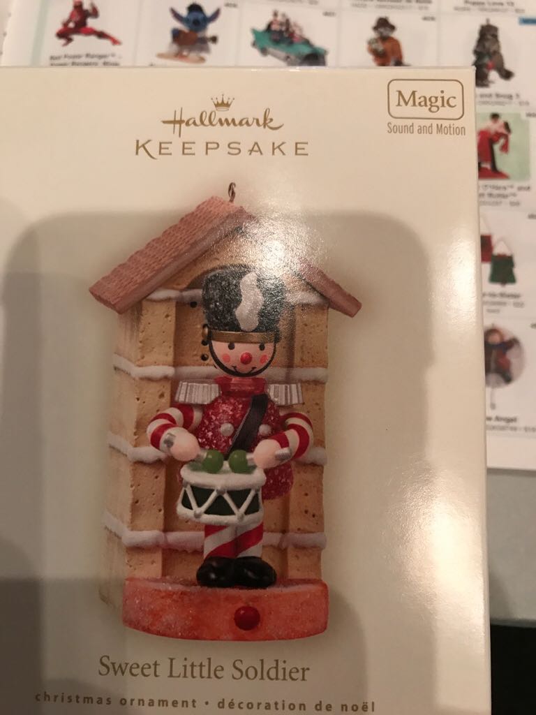 Sweet Little Soldier  (MAGIC: Sound & Motion (Battery Op)) ornament collectible - Main Image 2