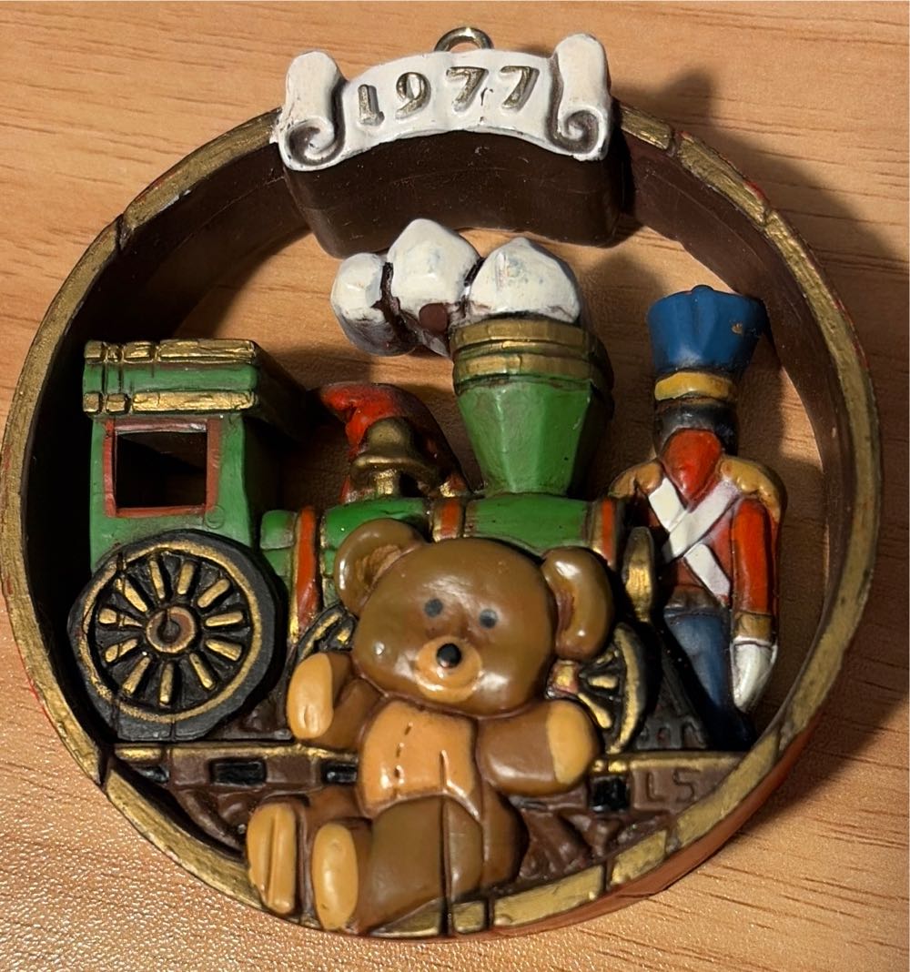 Nostalgia - Toys - Nostalgia (Toys) ornament collectible - Main Image 2