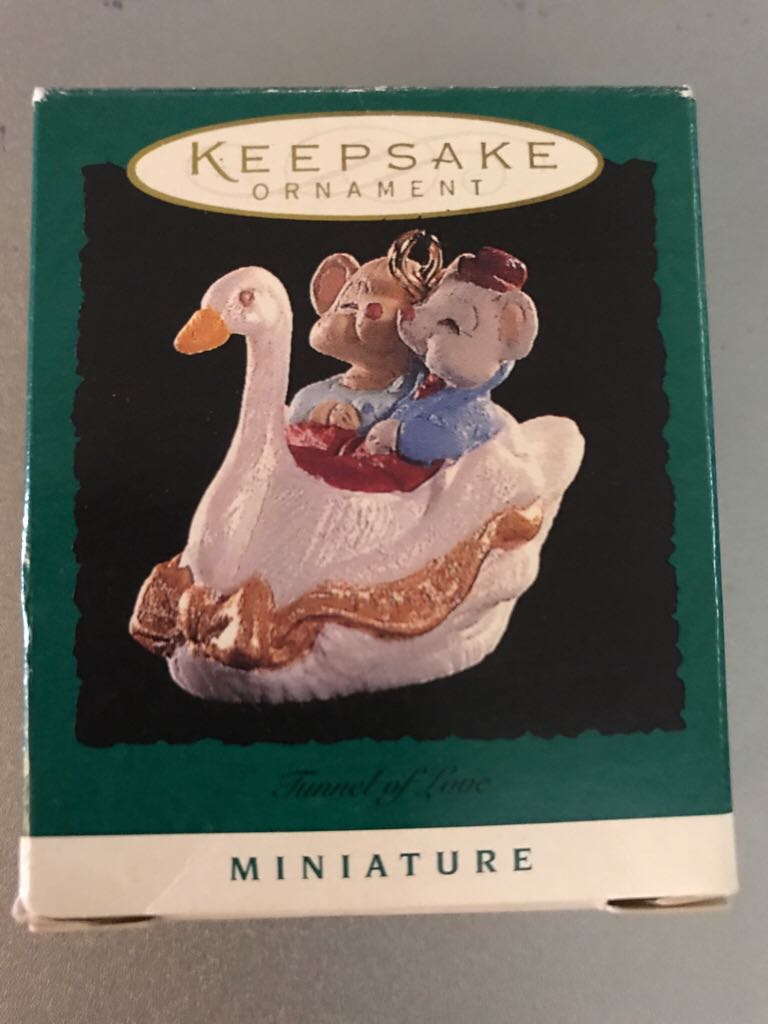 Life is too short Buy the Shoes (Raised Letters and Shoe Image)