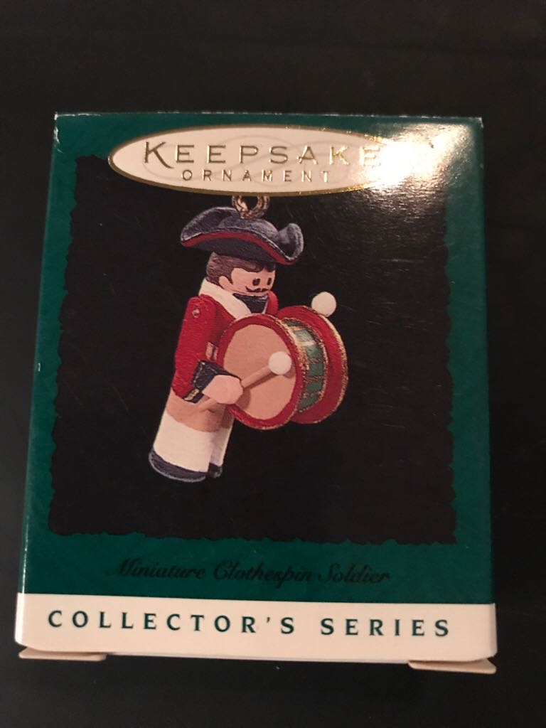 Clothespin Soldier - Early American - Miniature Clothespin Soldier Series (Keepsake Miniature) ornament collectible - Main Image 1