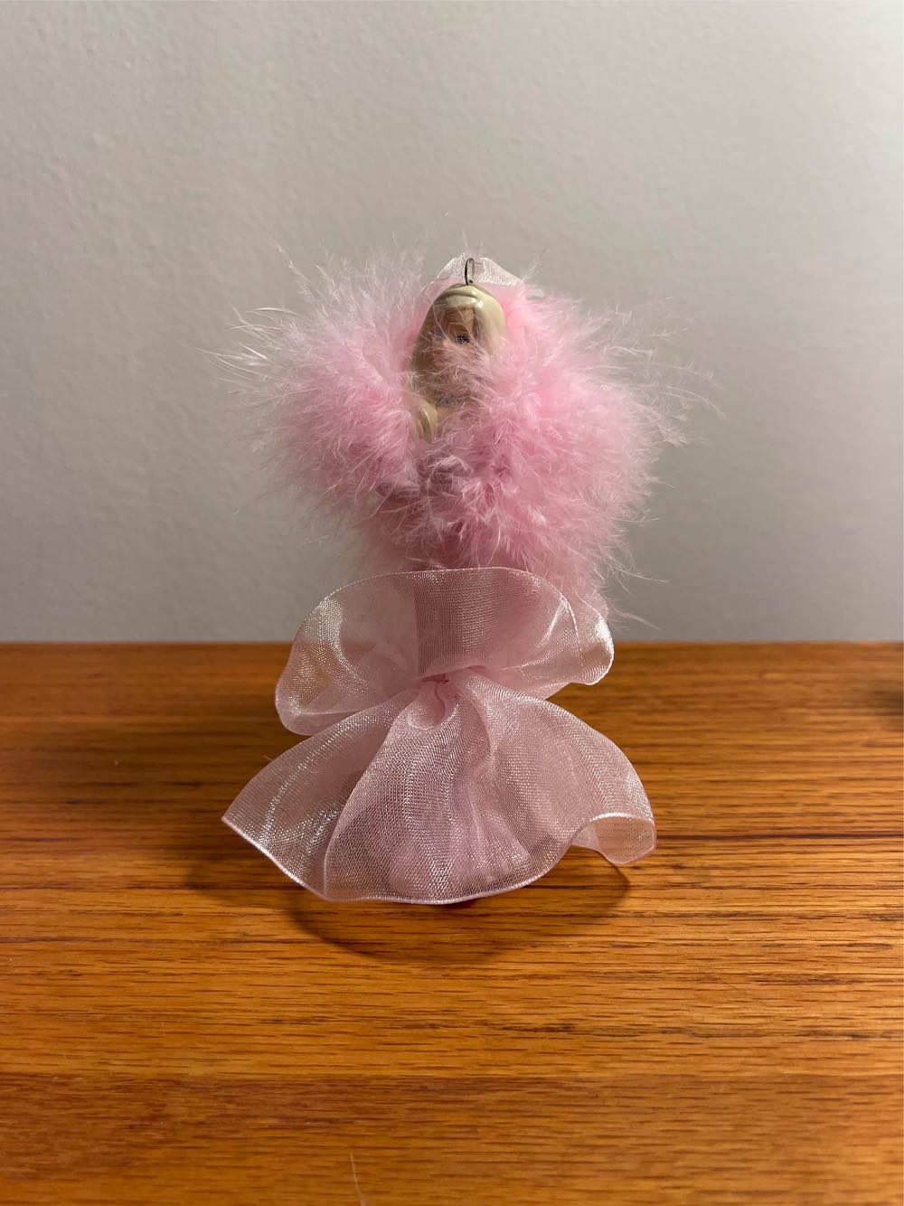 Barbie: Barbie 2002 Celebrate With Style Club Exclusive - Porcelain Barbie (Barbie) ornament collectible - Main Image 4