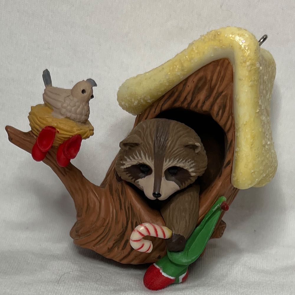 Raccoon’s Christmas  (Raccoons) ornament collectible - Main Image 3