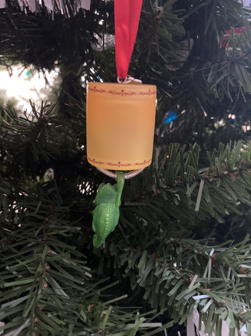 Tangled - Pascal - Disney Tangled (Movie) ornament collectible - Main Image 3