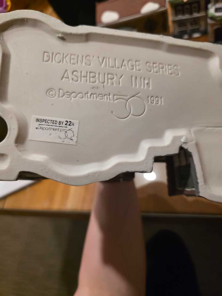 Ashbury Inn - Dickens Village Series (Heritage Village Collection) ornament collectible - Main Image 4