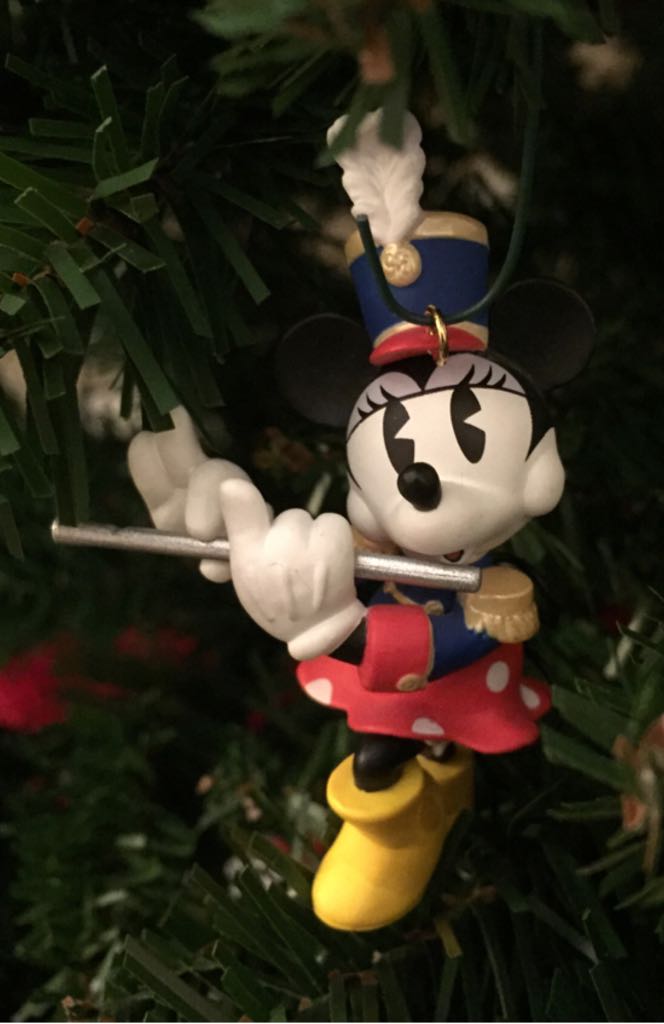 Minnie Plays the Flute - Mickey’s Holiday Parade (Disney) ornament collectible - Main Image 2