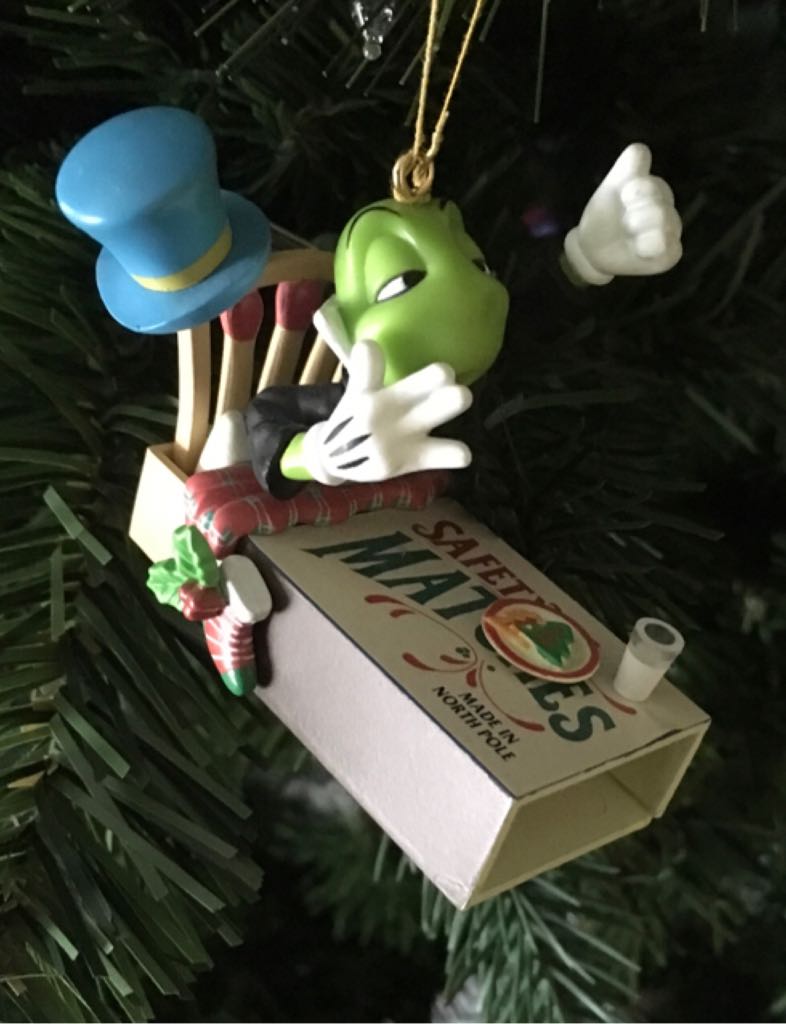 Jiminy Cricket - Treasury Of Christmas Ornaments (Pinocchio) ornament collectible - Main Image 2